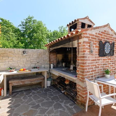 Apartments Tena Πόρετς Εξωτερικό φωτογραφία