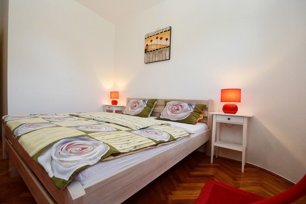 Apartments Tena Πόρετς Δωμάτιο φωτογραφία