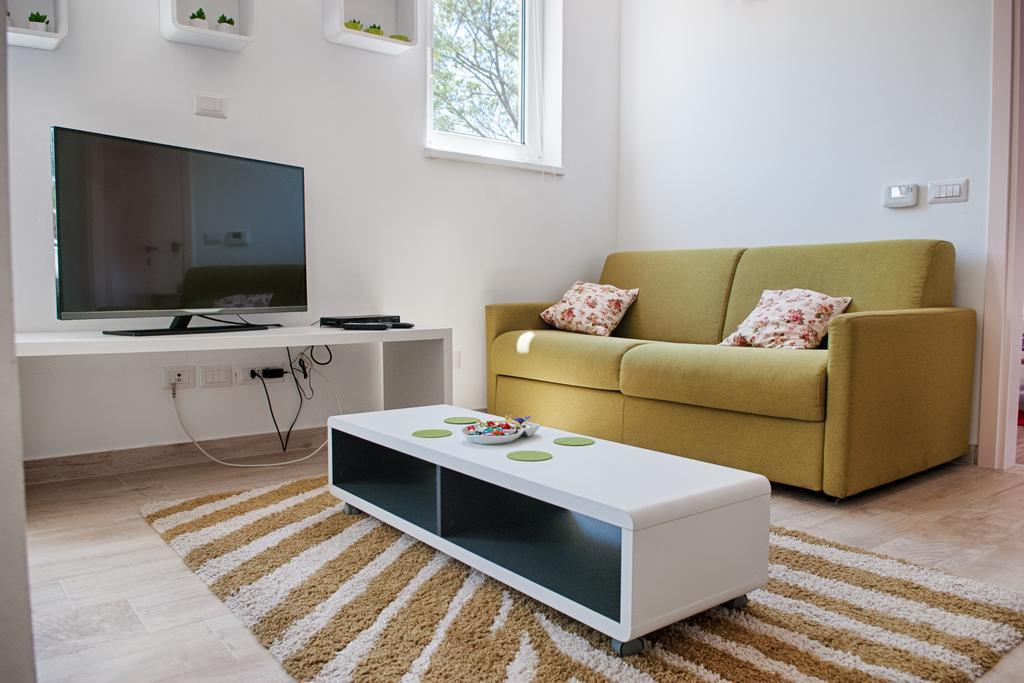 Apartments Tena Πόρετς Εξωτερικό φωτογραφία
