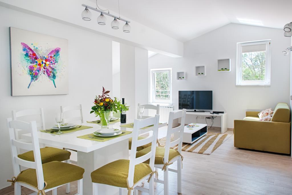 Apartments Tena Πόρετς Εξωτερικό φωτογραφία