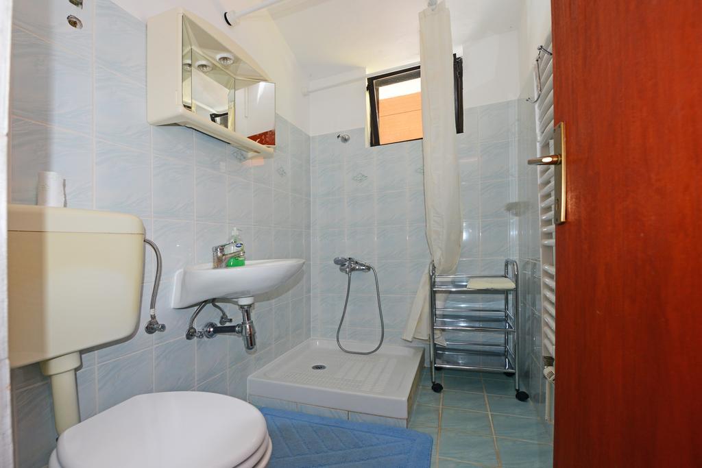 Apartments Tena Πόρετς Εξωτερικό φωτογραφία